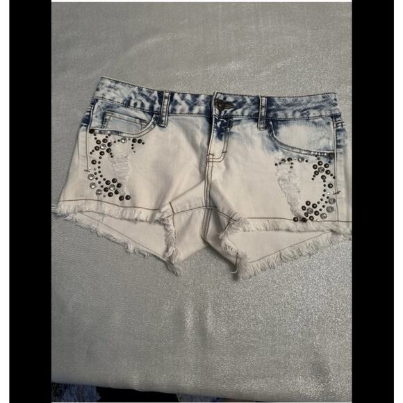 L'Amour by Nanette Lapore Denim Shorts Acid Wash Studded Embellished Sz 9 - Picture 1 of 5